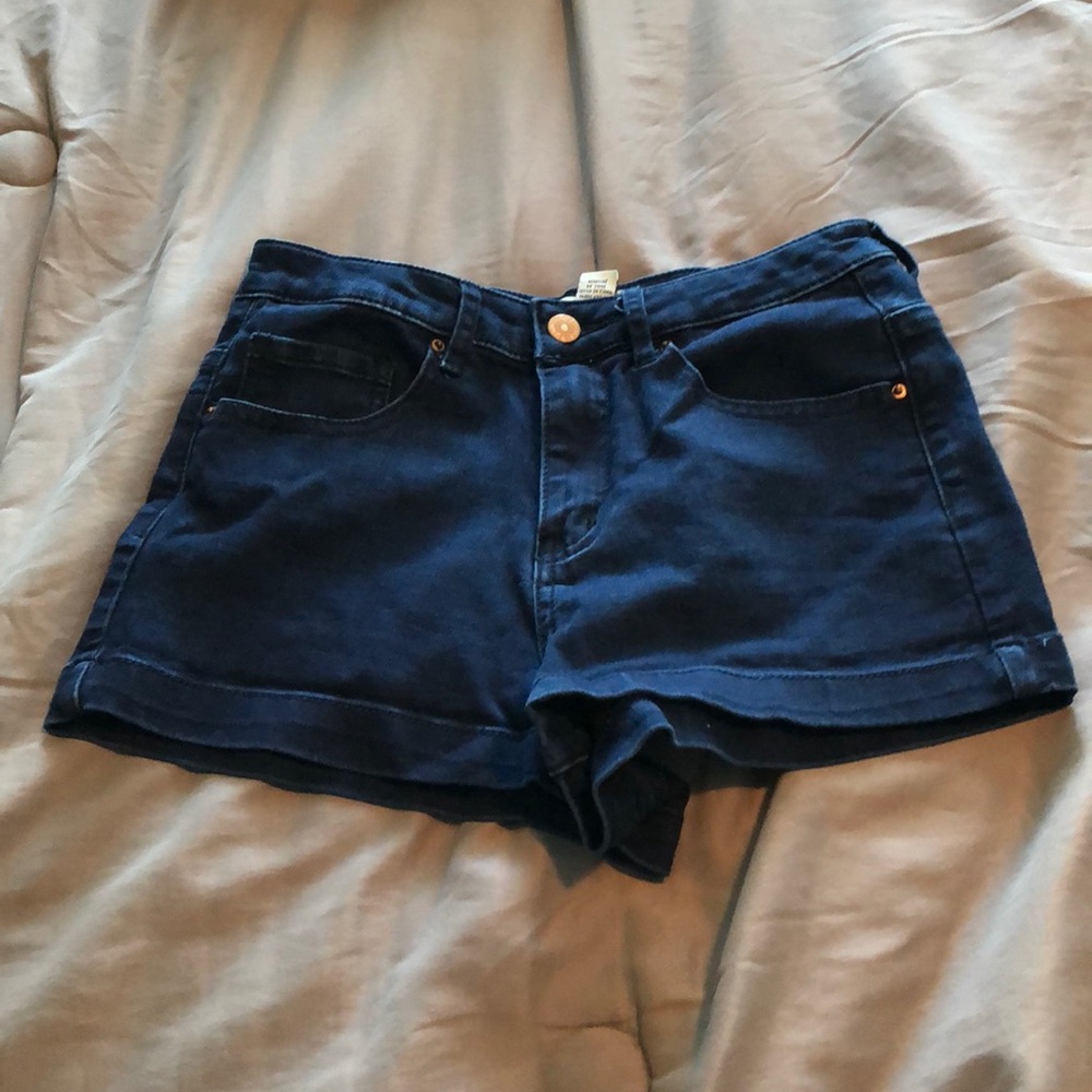 Short shorts